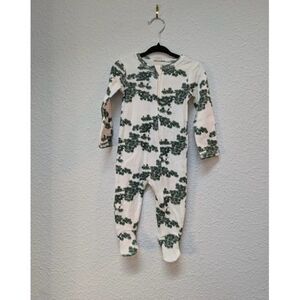 Do not buy!! Kate Quinn Organic Cotton Footie 6-9
Sleeper Lot Set of 3 Footie